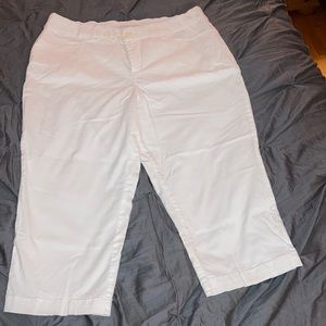 Croft and Barrow Capri pants